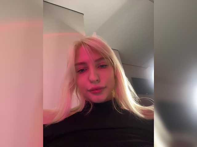 EwaBrown's BongaCams show and profile