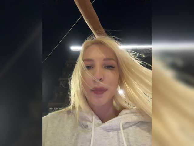 --Alessandra- preview