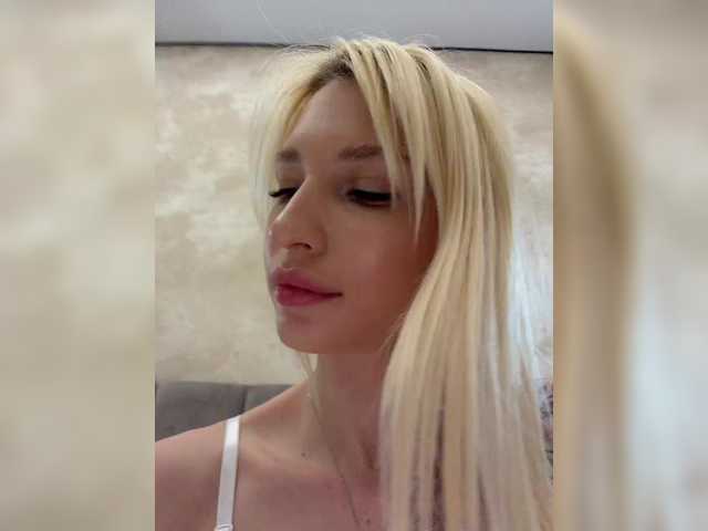 EwaBrown's BongaCams profile