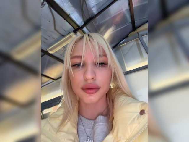 EwaBrown's BongaCams profile