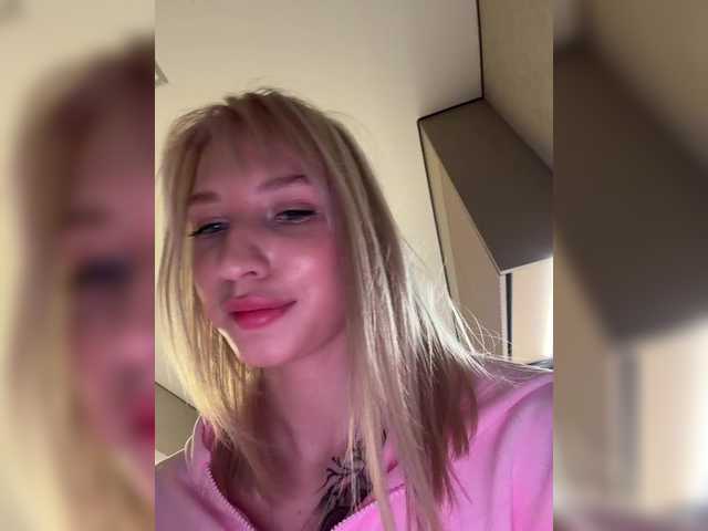 EwaBrown's BongaCams show and profile