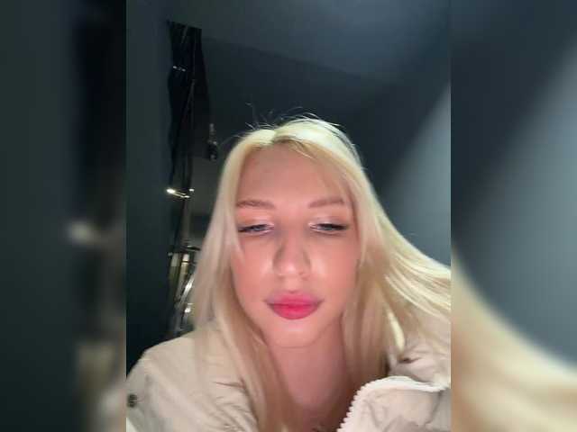 EwaBrown's BongaCams show and profile