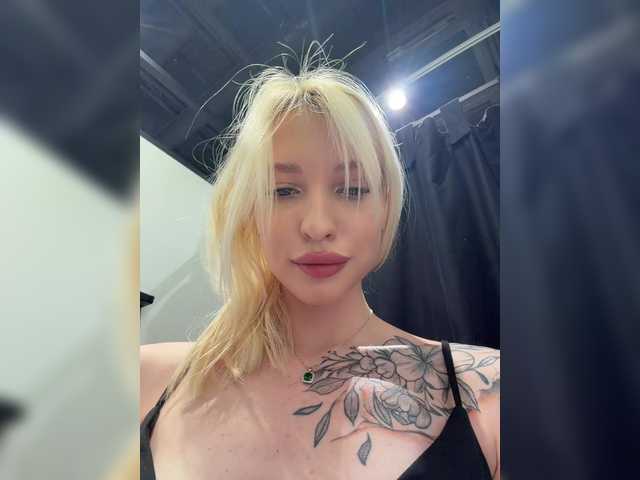 EwaBrown's BongaCams profile