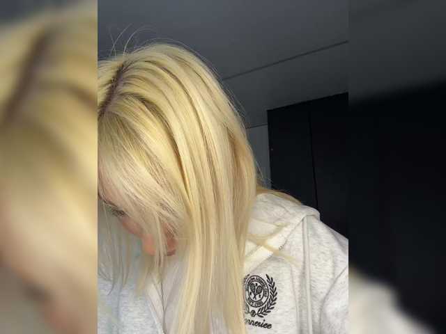 EwaBrown's BongaCams show and profile