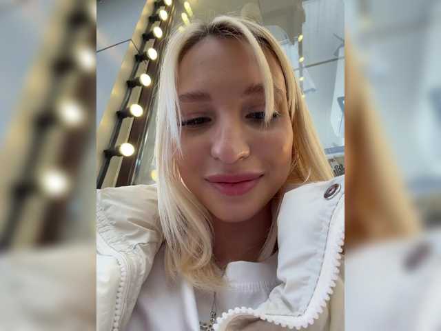 EwaBrown's BongaCams show and profile