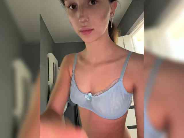 EwaBrown's webcam live show
