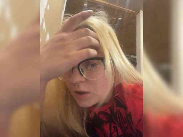 purplefoxy888 webcam