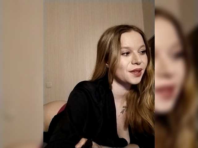 1biscuit1's BongaCams show and profile