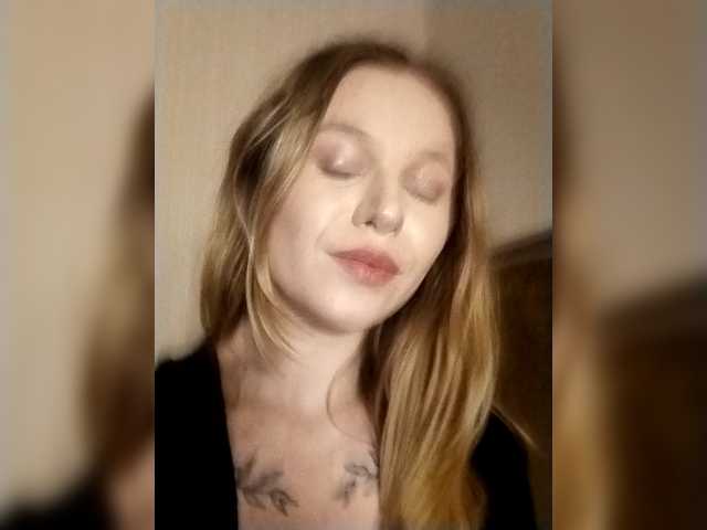 1biscuit1 from BongaCams is Freechat