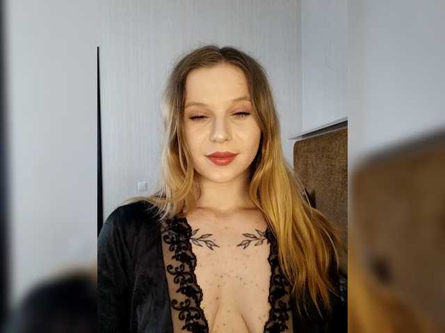 1biscuit1's BongaCams show and profile