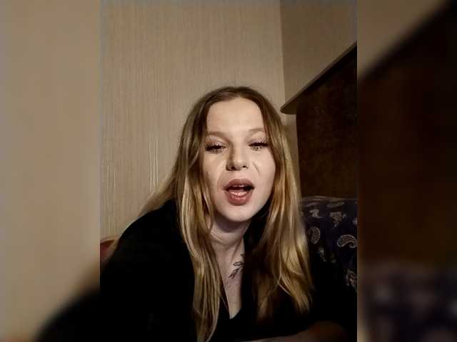 1biscuit1's BongaCams show and profile