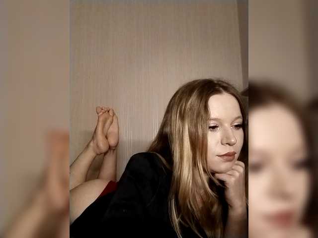 1biscuit1's BongaCams show and profile