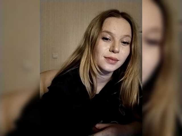 1biscuit1's BongaCams show and profile