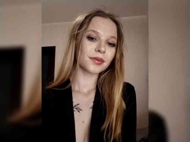 1biscuit1 webcam