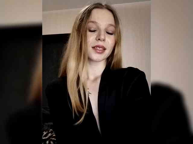 1biscuit1 webcam