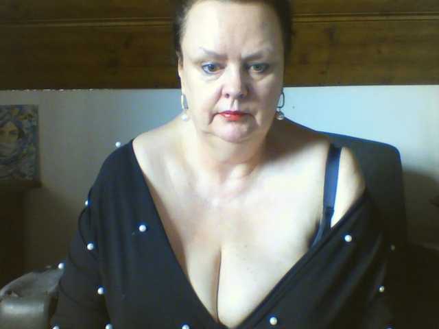 TiffanyAmore's BongaCams show and profile