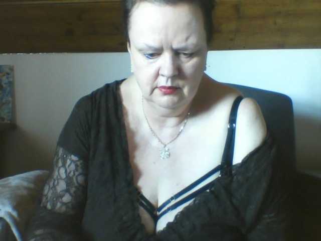 TiffanyAmore live cam profile