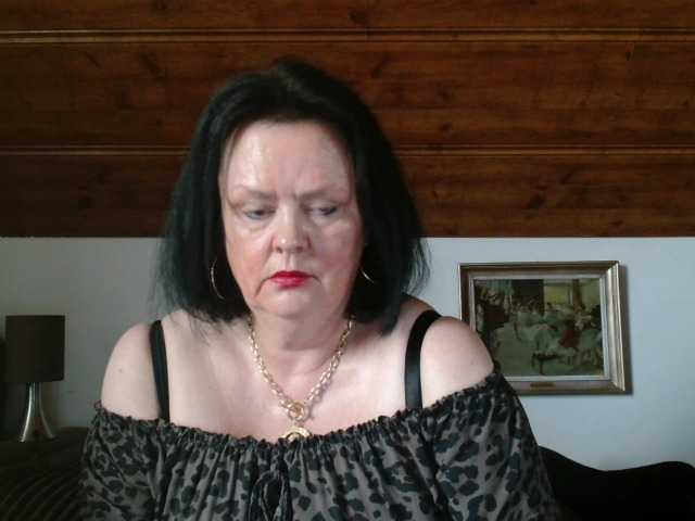 Discover naked camslut TiffanyAmore TiffanyAmore from BongaCams
