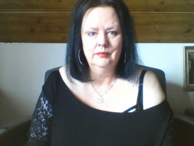 TiffanyAmore's BongaCams show and profile