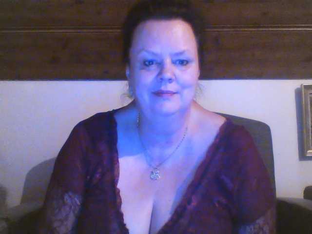 TiffanyAmore's BongaCams show and profile