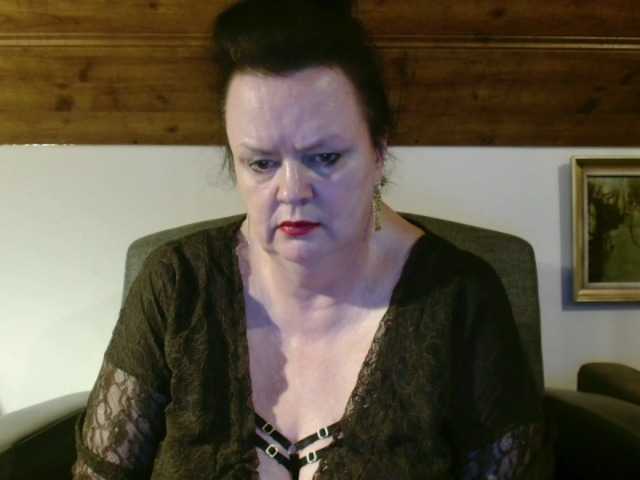 TiffanyAmore's BongaCams show and profile