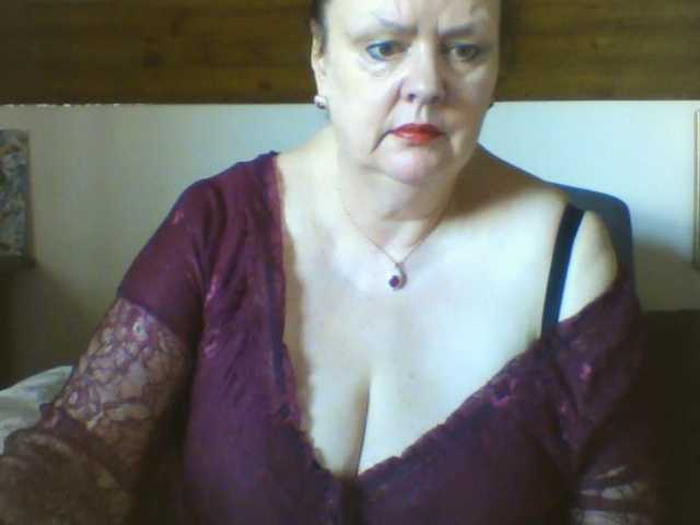 TiffanyAmore's BongaCams show and profile