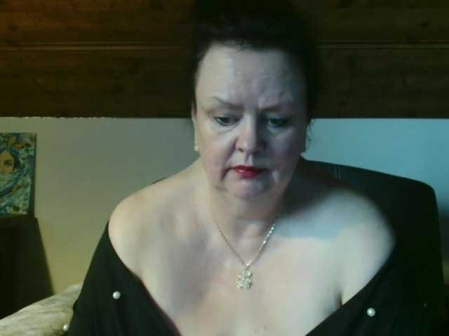 TiffanyAmore's BongaCams show and profile