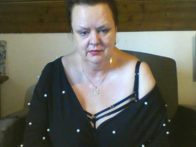 TiffanyAmore's BongaCams show and profile