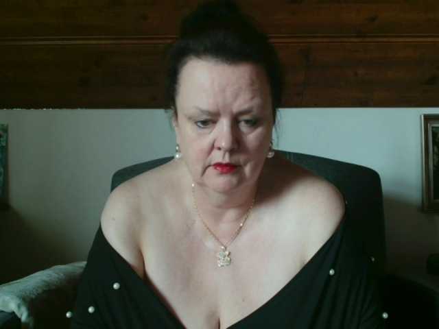 TiffanyAmore's BongaCams show and profile