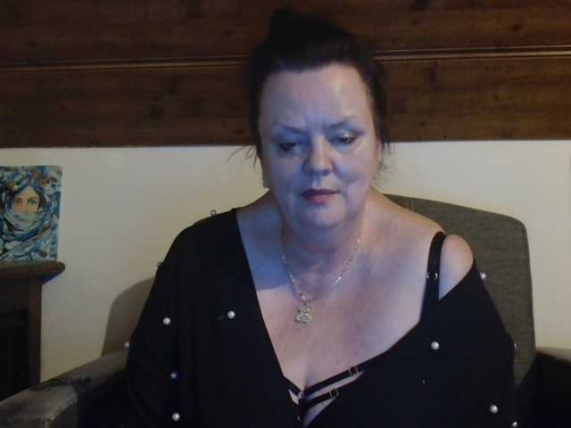 TiffanyAmore's BongaCams show and profile