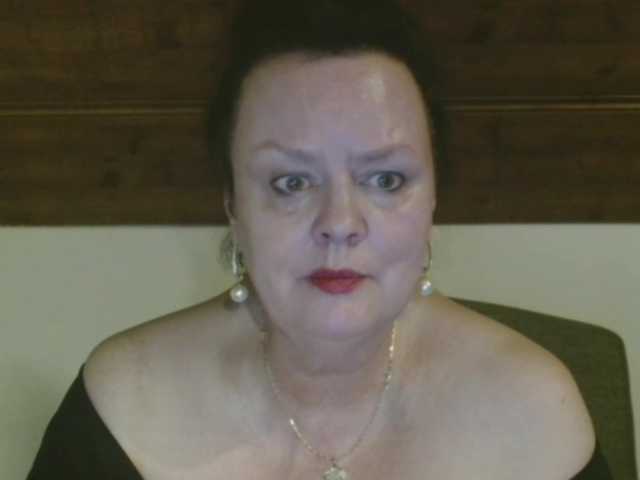 TiffanyAmore's BongaCams show and profile