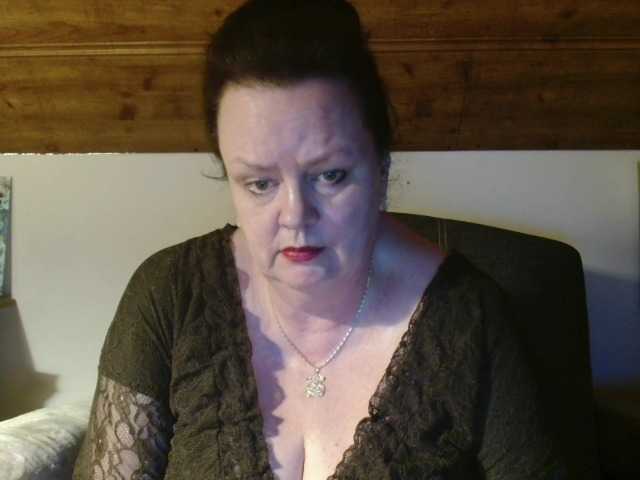 TiffanyAmore's BongaCams show and profile