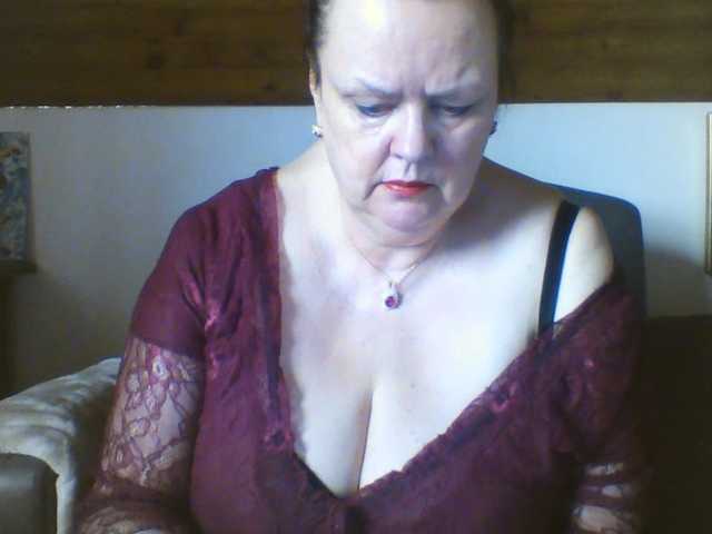 go to chat with TiffanyAmore