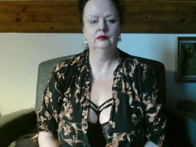 TiffanyAmore's BongaCams show and profile