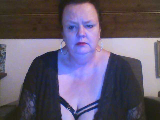 TiffanyAmore's BongaCams show and profile