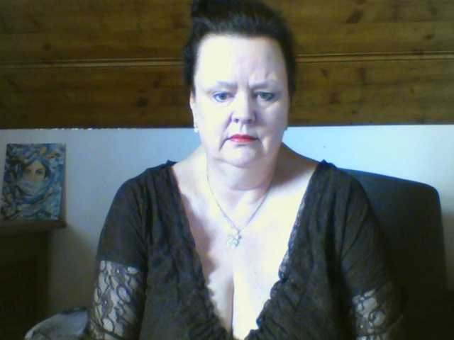 TiffanyAmore's BongaCams show and profile