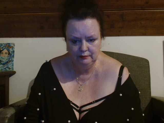 TiffanyAmore's BongaCams show and profile