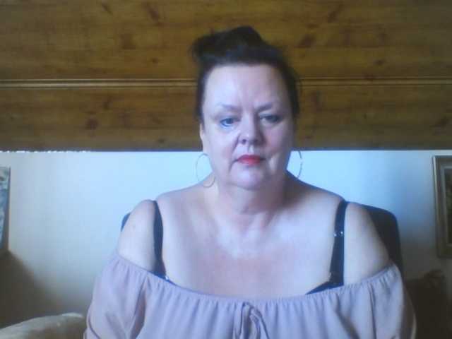 TiffanyAmore's BongaCams show and profile