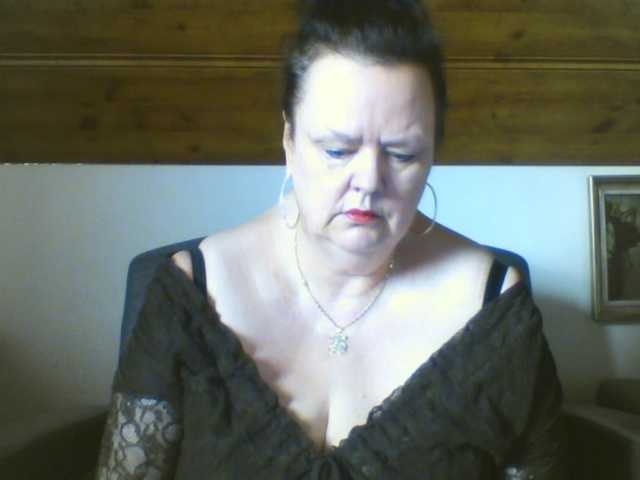 TiffanyAmore's BongaCams show and profile