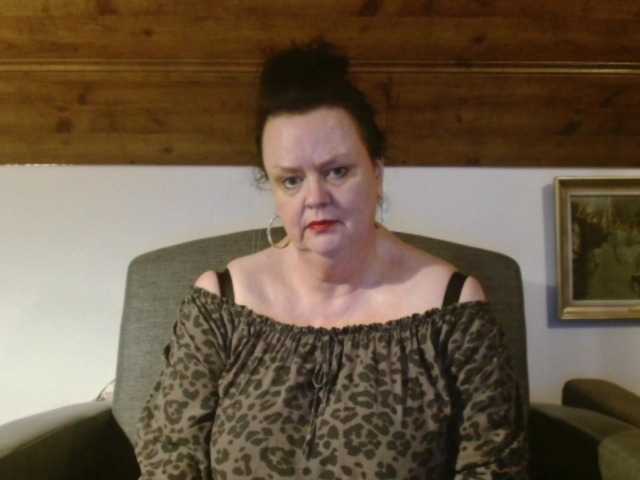 TiffanyAmore webcam bongacams model stream image