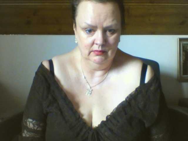 TiffanyAmore's BongaCams show and profile