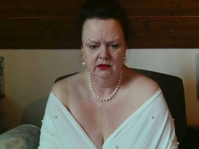 TiffanyAmore — #mommy #mom #milf #bigbreast #milk #mature #femine #beagoodboy #obeyme  :bunny  Are you ready to serve?  :bunny 