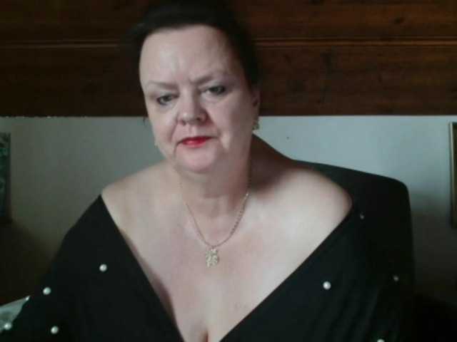 TiffanyAmore's BongaCams show and profile