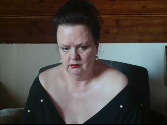 TiffanyAmore's BongaCams show and profile