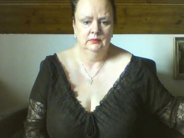 TiffanyAmore's BongaCams show and profile