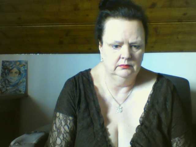 TiffanyAmore's BongaCams show and profile