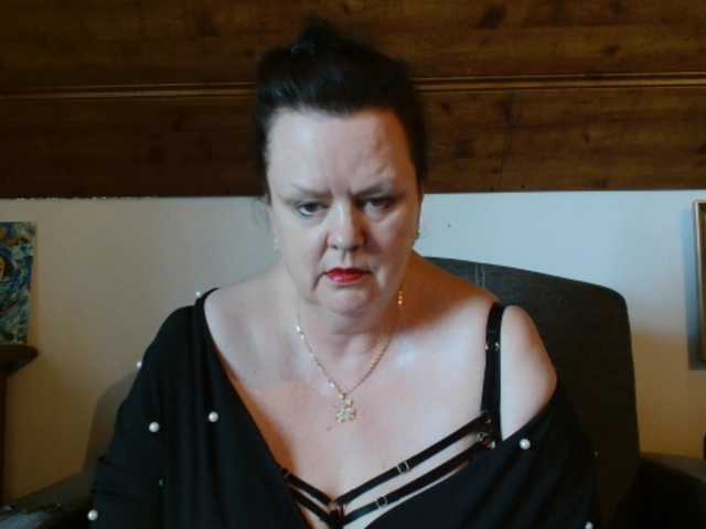 TiffanyAmore's BongaCams show and profile