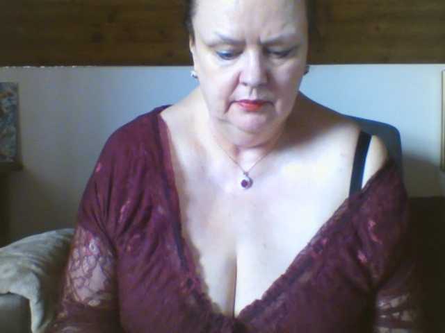 TiffanyAmore's BongaCams show and profile