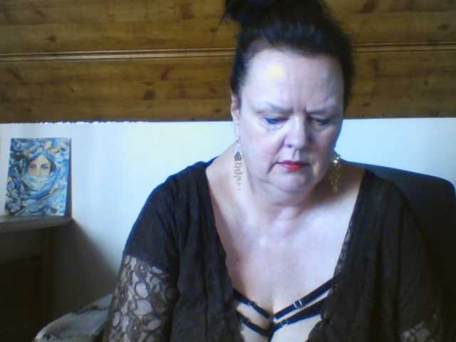 TiffanyAmore's BongaCams show and profile