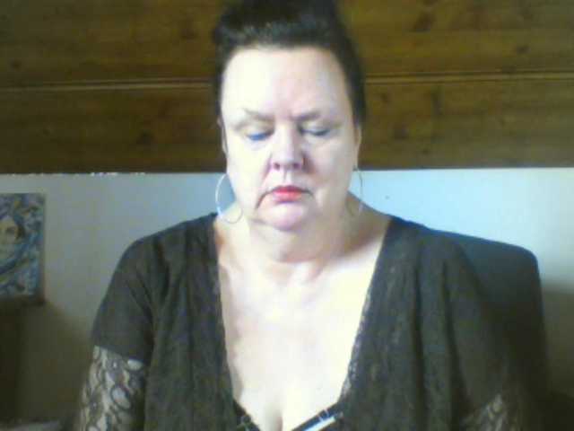 TiffanyAmore's BongaCams show and profile